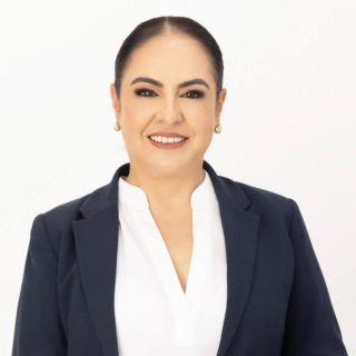 Alcaldesa de Encarnación de Díaz se accidenta; la reportan estable