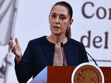 Claudia Sheinbaum puntualiza que el Presupuesto de Egresos propuesto deja atrás la concepción de que la salud, educación, vivienda y la seguridad son un gasto, sino que ahora son vistos como una inversión en beneficio de las mexicanas y los mexicanos. SUN / B. Fregoso