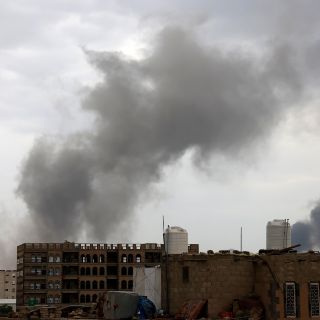 Israel lanza nuevos bombardeos contra la capital del Yemen