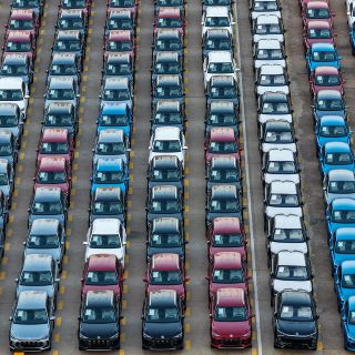 México plantea arancel de 50% a autos chinos