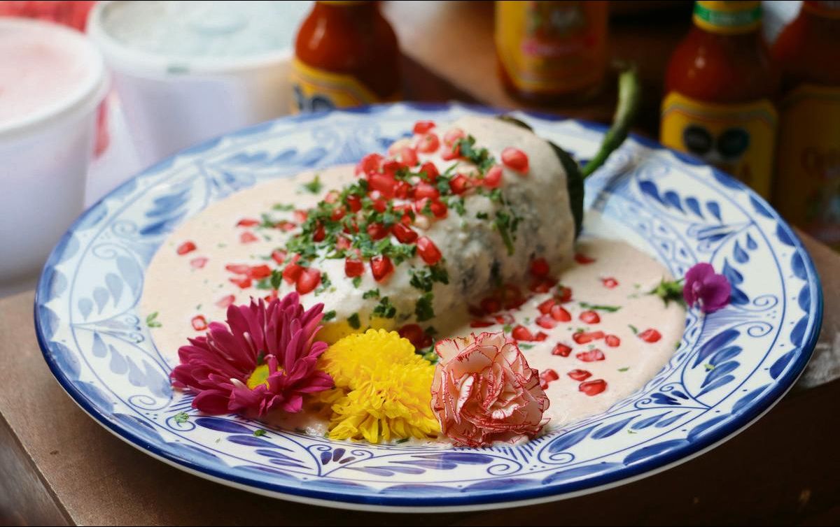 Creado en Puebla en 1821, los colores del chile en nogada representan la bandera nacional. EL INFORMADOR/ A. Navarro