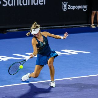 Magdalena Fręch avanza con sufrimiento y defiende su corona en Guadalajara