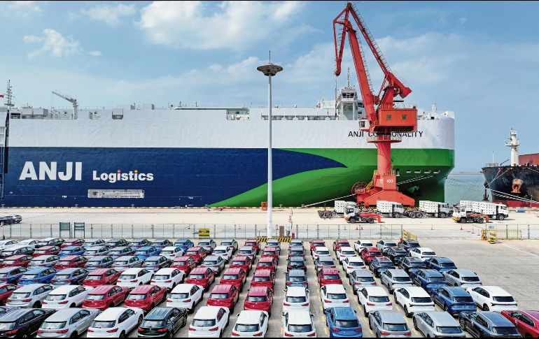 Las firmas chinas pasaron de no exportar prácticamente ningún auto hace una década a ocupar el 30% del mercado de autos ligeros el año pasado. AFP