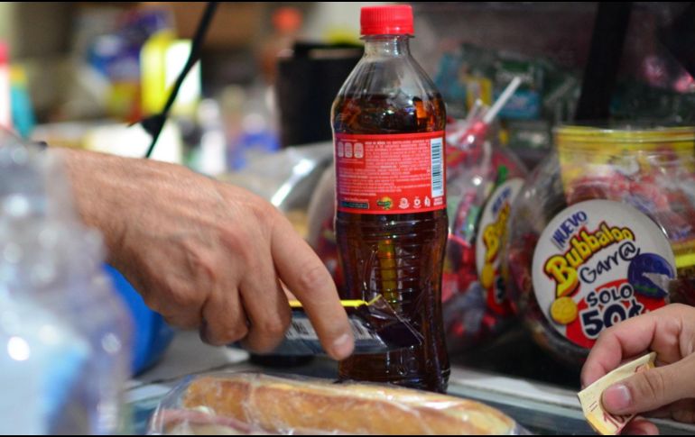 El consumo de refrescos y bebidas azucaradas es clave en que 4 de cada 10 niños y adolescentes en México sufran sobrepeso u obesidad. EL INFORMADOR/ARCHIVO