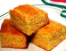 El pan de elote es un postre mexicano perfecto para tu Noche Mexicana, sobre todo si estás buscando algo ligero y cero empalagoso. ESPECIAL / CANVA