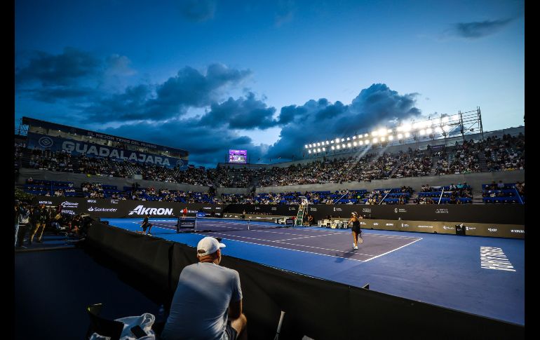 La estadounidense Iva Jovic y la andorrana Victoria Jimenez Kasintseva fueron las protagonistas de un encuentro sumamente emocionante y reñido. EL INFORMADOR / A. Navarro