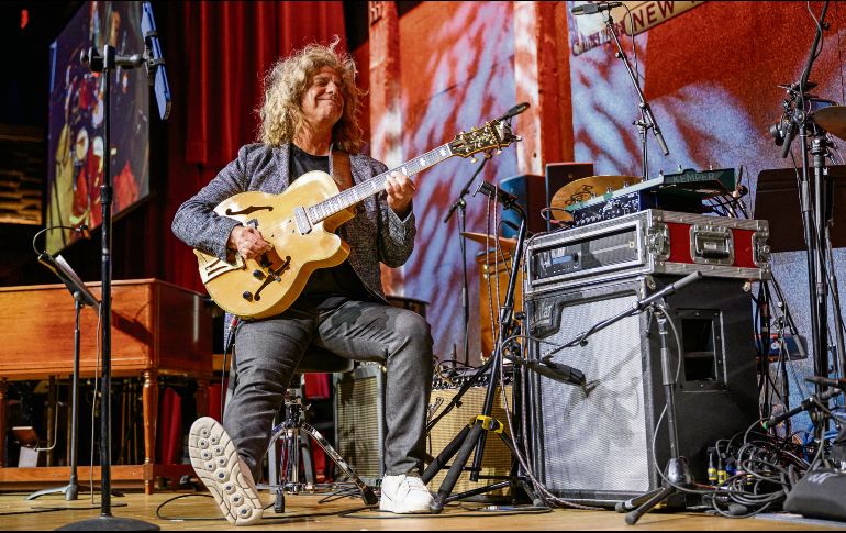 Pat Metheny. El músico se presentó en el concierto de Jazz Spotlight 2025, en Nueva York; llegará al Teatro Diana, el 20 de septiembre. AFP/R. Rochlin