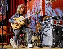Pat Metheny. El músico se presentó en el concierto de Jazz Spotlight 2025, en Nueva York; llegará al Teatro Diana, el 20 de septiembre. AFP/R. Rochlin
