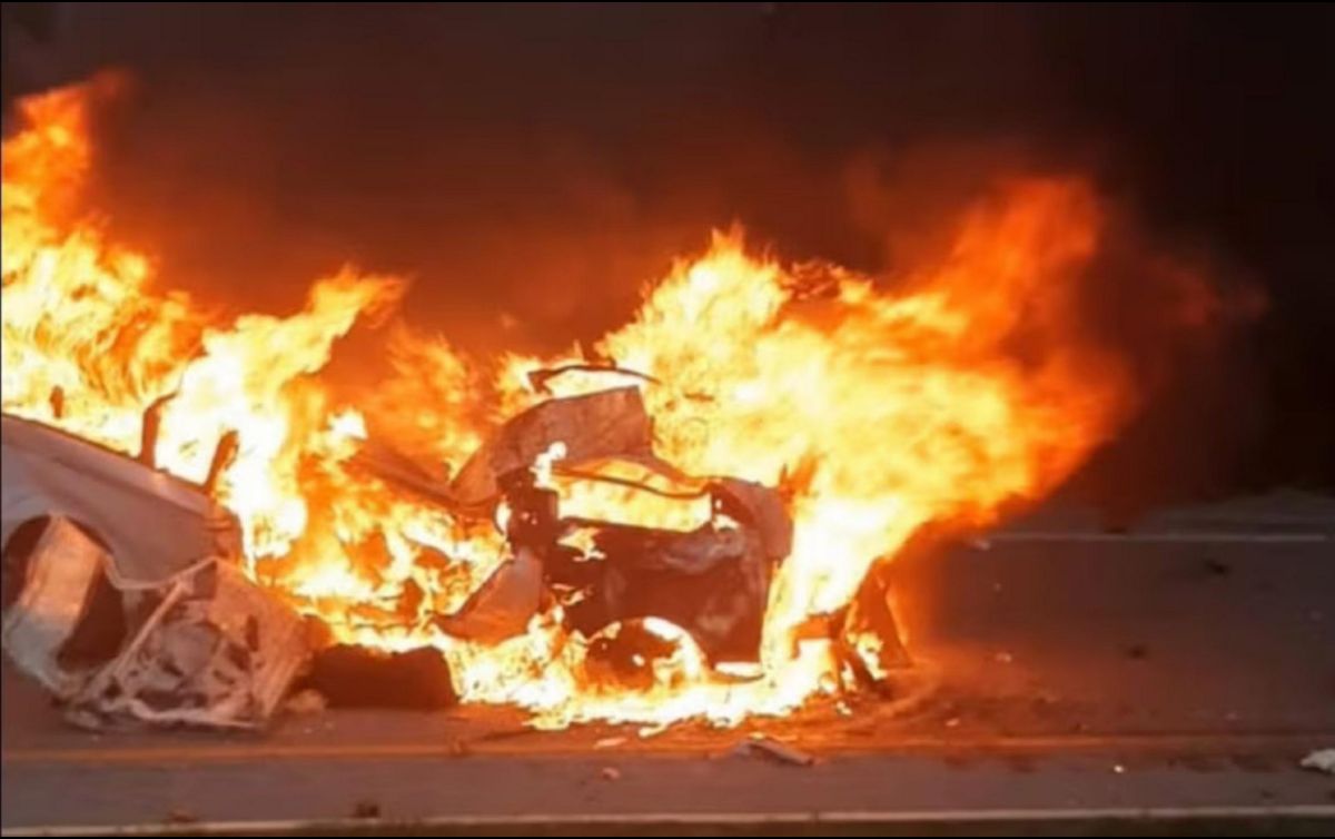El taxi accidentado en la carretera Mérida-Campeche, tramo Kopomá-Chocholá, tenía como destino esa ciudad de donde son originarios la gran mayoría de los ocupantes. SUN / ESPECIAL