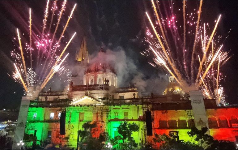 El Centro Histórico se convierte en el corazón de la celebración con eventos culturales, gastronomía típica y el fervor patrio. EL INFORMADOR/ARCHIVO