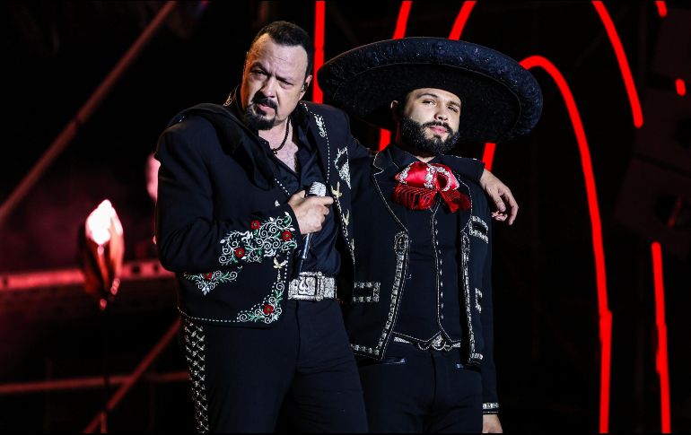 Los Aguilar cautivaron al público tapatío con un emotivo concierto en el Centro Histórico de Guadalajara. EL INFORMADOR/ A. Navarro