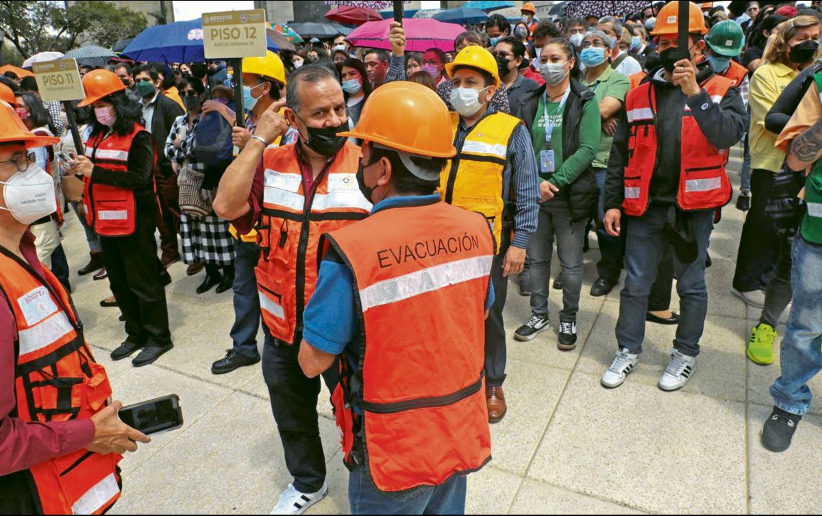 México será el cuarto país de América que cuente con este servicio de alerta vía celular. EFE