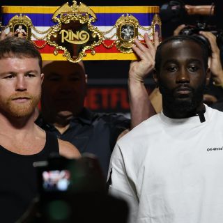 Terence Crawford no le garantiza la revancha al Canelo Álvarez