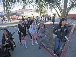 Juan José Frangie anunció el arranque del programa de transporte público gratuito con 17 camionetas tipo van, que operarán en Tesistán y Valle de los Molinos. Será para apoyar principalmente a las madres con hijo. EL INFORMADOR