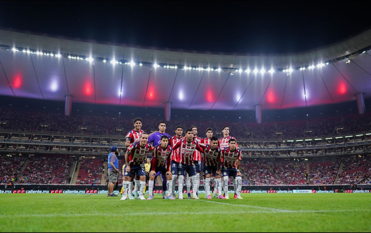 De cara al duelo frente a Toluca, Chivas recibió una buena noticia con el regreso de Alan Pulido a la convocatoria del primer equipo. IMAGO7