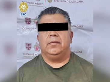 El "El Chacal" o "El Chuki" cuenta con tres ingresos en el sistema Penitenciario de la Ciudad de México por delitos contra la salud, robo agravado y portación de cartuchos de uso exclusivo. X / @PabloVazC