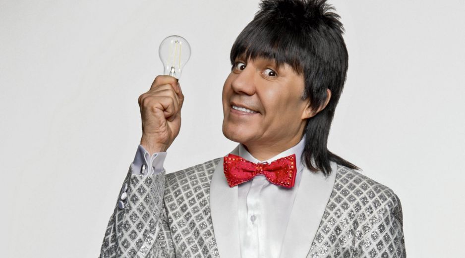 Adrián Uribe retoma su personaje de “El Vítor” en este nuevo concurso de agilidad mental para toda la familia. CORTESÍA/ Televisa