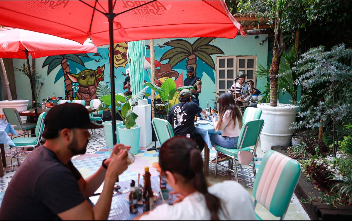 Comerciantes denuncian que personal del SACM exige un pago de entre cinco y 120 mil pesos mensuales. EL INFORMADOR/Archivo