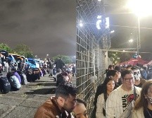 El anuncio cayó de sorpresa entre los miles de asistentes que ya se encontraban en las inmediaciones del recinto o dentro del mismo. ESPECIAL