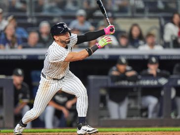 José Caballero conectó un sencillo impulsor de carrera en la novena entrada para finiquitar el partido ante los Medias Blancas de Chicago. AP/F. Franklin