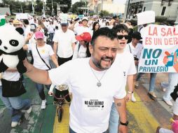 Familiares de pacientes con cáncer han salido a las calles de Jalisco para exigir el abasto de medicinas oncológicas, tras varios meses de carencias en hospitales públicos. AFP/U. Ruiz