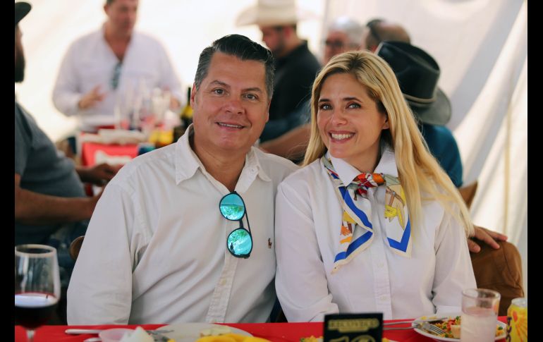 Arturo Fregoso y Luz Toscano. GENTE BIEN JALISCO / C. Jimeno