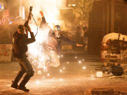 La película no se limita a relatar un thriller de tensión: funciona como un reflejo del autoritarismo y la crisis social de Venezuela, así como de la migración forzada que afecta a toda América Latina. CORTESÍA