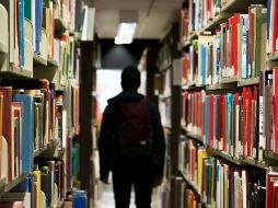 Juan Carlos Flores recordó que hay opciones para que los jóvenes puedan seguir estudiando en Jalisco. Unsplash