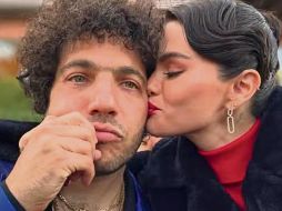 Benny Blanco y Selena Gomez, listos para su boda en Montecito, California, rodeados de glamour y detalles cuidadosamente planeados. ESPECIAL