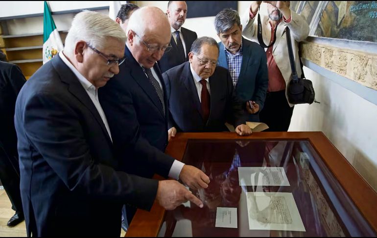 El 19 de julio de 2023, en la Ciudad de México, el Embajador de Estados Unidos en México, Ken Salazar, y el titular del Archivo General de la Nación, Carlos Enrique Ruiz Abreu, repatriaron un documento firmado por Hernán Cortés. EL UNIVERSAL