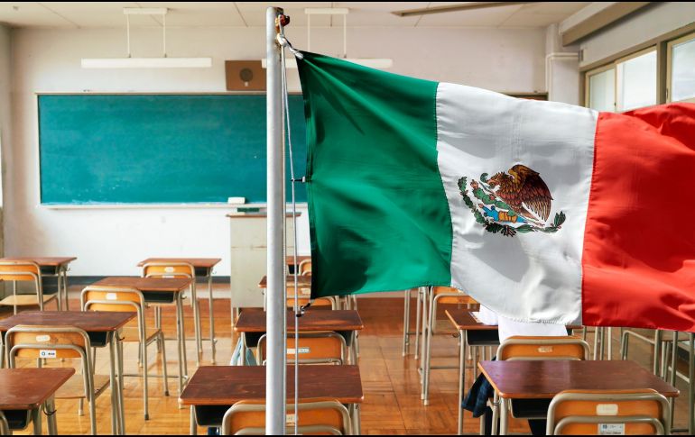 De acuerdo con lo establecido por la SEP, el mes de octubre contempla 22 días efectivos de clase y una jornada de suspensión. ESPECIAL / CANVA