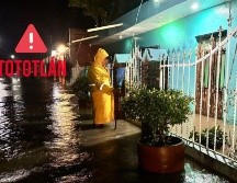 Tototlán sufrió una fuerte inundación tras el desbordamiento del río Tala luego de las lluvias de las últimas horas. ESPECIAL / FACEBOOK Protección Civil Jalisco