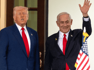 Donald Trump ha afirmado, tras recibir en la Casa Blanca a Benjamín Netanyahu, que tiene "mucha confianza" en que se logrará un acuerdo para poner fin a la guerra en Gaza. AP / ARCHIVO