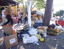 El Reglamento de Justicia Cívica establece multas a ciudadanos que tiren basura en la calle o en sitios indebidos, con sanciones que van de los 20 a los 2000 UMAS, es decir, de los 2 mil 262 a los 226 mil pesos, así como arrestos que van de las 24 a las 36 horas.EL INFORMADOR / ARCHIVO