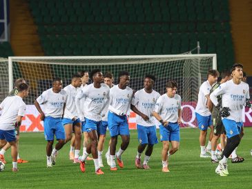 El cuadro Merengue buscará que el Kairat Almaty pague los platos rotos por la goleada sufrida el fin de semana a manos del Atlético de Madrid. EFE/M. Shipenkov