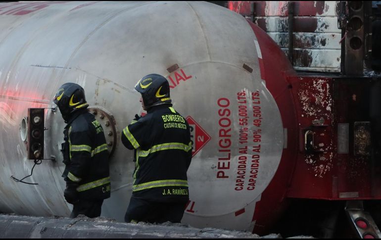 La fiscal capitalina reiteró que el percance del pasado 10 de septiembre se originó cuando el conductor de la pipa perdió el control de su vehículo. EFE/M. Guzmán