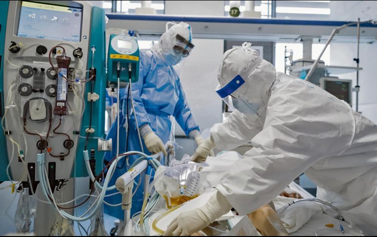 La enfermedad comenzó en diciembre de 2019 en Wuhan, China y rápidamente se propagó al resto del mundo. ESPECIAL