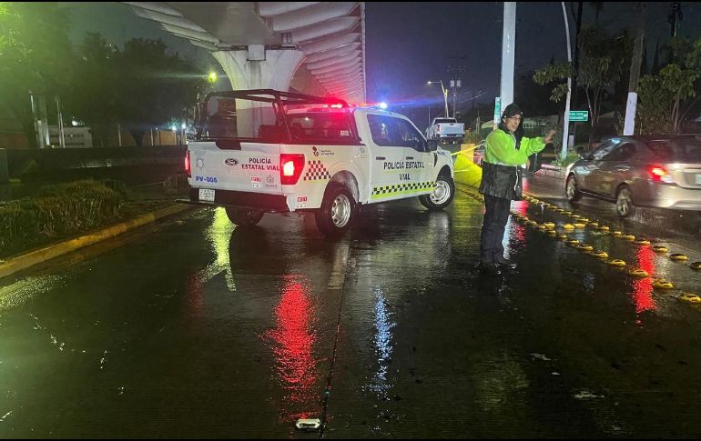Afectaciones por la lluvia de la madrugada de este miércoles 1 de octubre. ESPECIAL/Policía Vial Jalisco