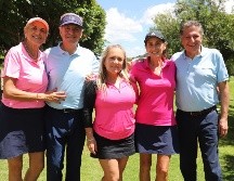Marisol Salame, Antuan Frangie, Pony Torres, Beatriz Menéndez y Juan José Frangie en el Torneo de golf “Por más sonrisas”. GENTE BIEN JALISCO / Revista del 3 de octubre 2025
