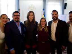 El Ayuntamiento de Guadalajara anunció la entrega de mil becas educativas dirigidas a policías, bomberos, personal de salud y habitantes de la ciudad, con apoyos de hasta el 90% para estudiar preparatoria, licenciaturas o posgrados. CORTESÍA