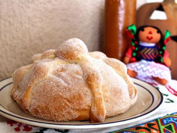 Octubre es un mes lleno de sabores, colores y tradiciones en México. ESPECIAL / CANVA