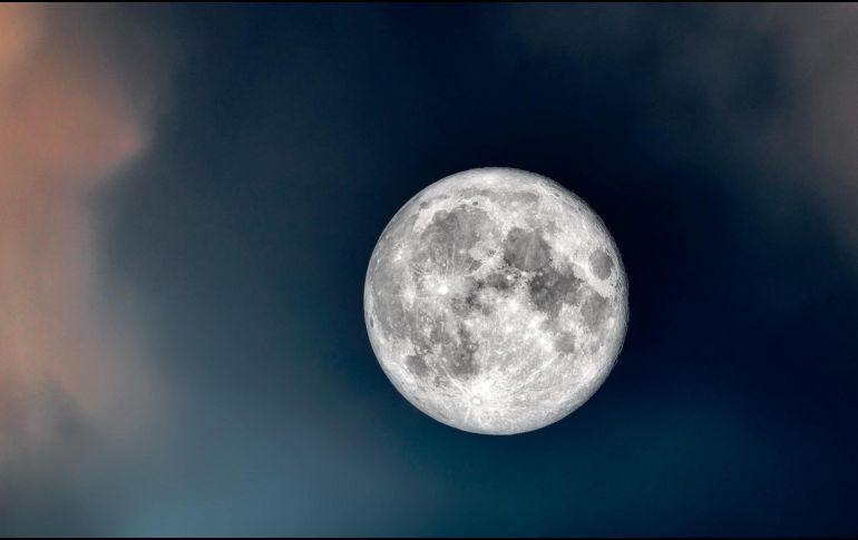 La Superluna de Cosecha se verá más brillante y cercana, con un tono anaranjado que hará de este fenómeno un espectáculo único. PIXABAY