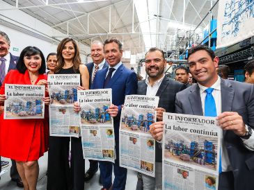 Juan José Frangie, alcalde de Zapopan; Martha Arizmendi, presidenta del Congreso; Verónica Delgadillo, alcaldesa de Guadalajara; Carlos Álvarez del Castillo, editor y director de El Informador; Pablo Lemus, gobernador del Estado; Gerardo Quirino, alcalde de Tlajomulco; y Juan Carlos Álvarez del Castillo, director de EL INFORMADOR, durante la celebración del aniversario del diario. EL INFORMADOR/A. Navarro
