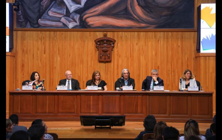 Marisol Schulz, José Trinidad Padilla, Karla Planter, Xavier Marcé, Héctor Raúl Solís y Anna Guitart estuvieron presentes durante la presentación del programa general de la FIL 2025. EL INFORMADOR / J. Acosta