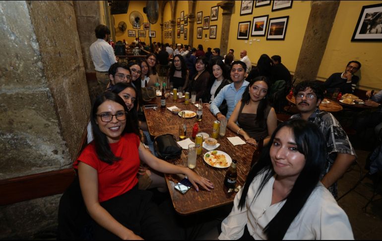 La celebración combinó alegría, convivencia y reconocimiento al trabajo diario del personal. EL INFORMADOR/A. Navarro