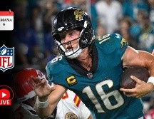 Jugadores de la NFL durante un partido de temporada regular 2025, que en su Semana 6 ofrece duelos estelares para la afición mexicana. AP / P. M. Ebenhack