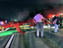 Durante la noche del pasado 6 de octubre, un helicóptero se desplomó en la ciudad de Sacramento, California. ESPECIAL/ X
