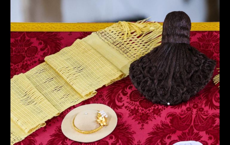 La Virgen de Zapopan será vestida con este ajuar para realizar su recorrido de regreso a la Basílica de Zapopan, luego de haber visitado las distintas iglesias y parroquias de la Metrópoli desde el pasado mes de mayo. EL INFORMADOR / A. Navarro