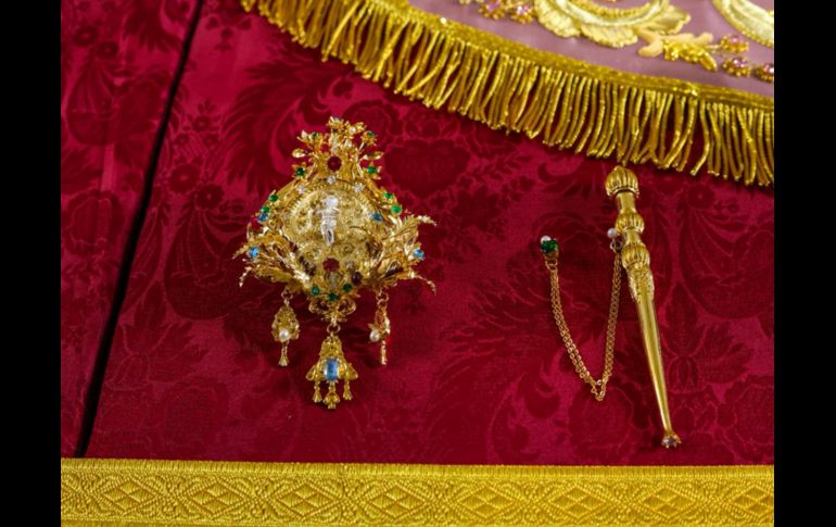 La Virgen de Zapopan será vestida con este ajuar para realizar su recorrido de regreso a la Basílica de Zapopan, luego de haber visitado las distintas iglesias y parroquias de la Metrópoli desde el pasado mes de mayo. EL INFORMADOR / A. Navarro