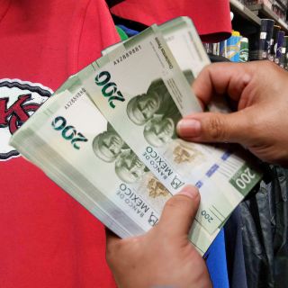 Así es como el pago en efectivo te ayuda a gastar menos